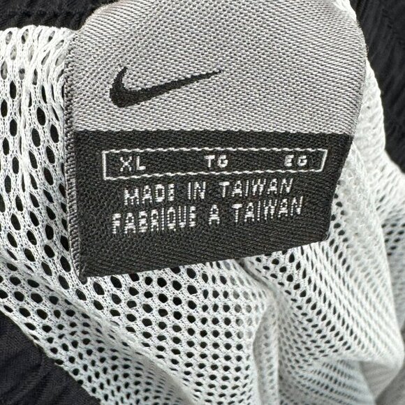 Nike Mens Black & Gray Swim Trunks XL With Mesh Lining & Elastic Waist - Picture 7 of 10